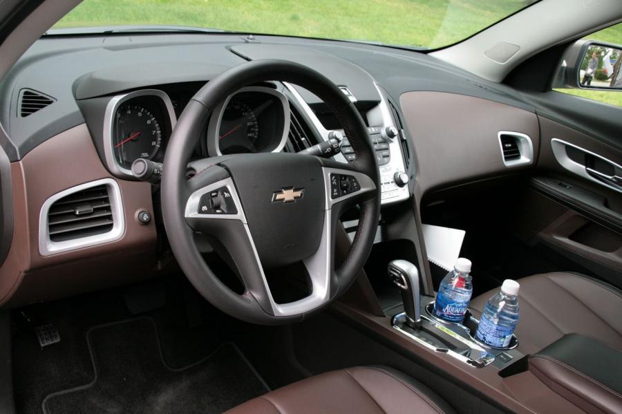  Chevrolet Equinox 2010 года  (фото 35 из 56)